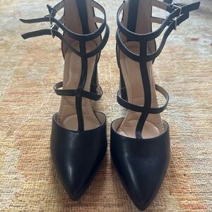 Adrienne Vittadini Black Strappy Heels
